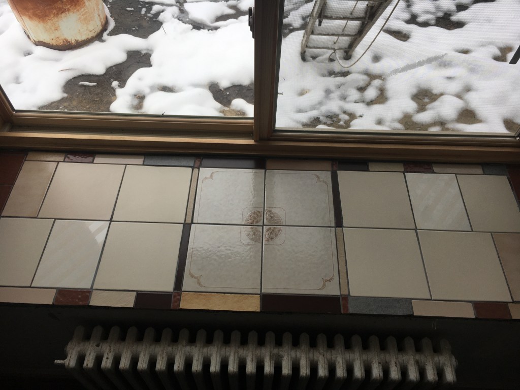 Tile design in windowsill